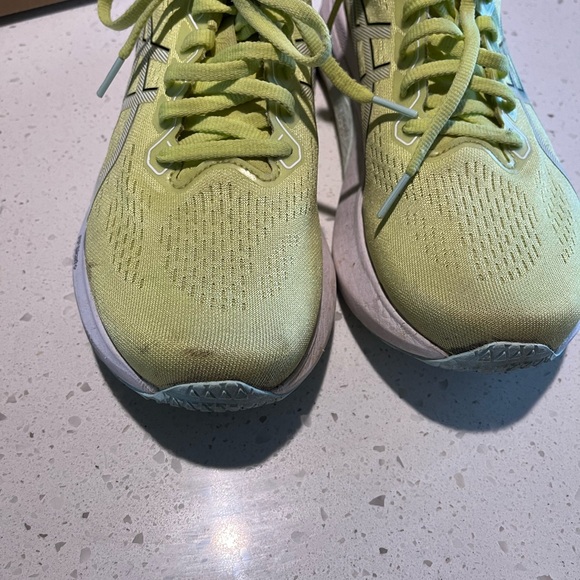 ASICS GEL-KAYANO 30 in Glow Yellow/White - Picture 5 of 7